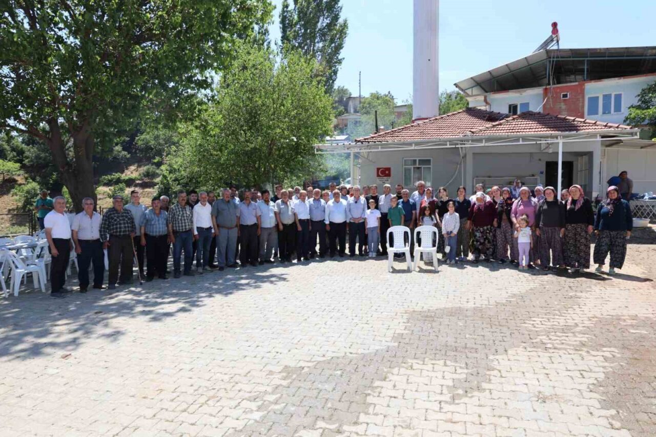Başkan Tetik, mahalle sakinleri ile bir araya geldi 3 Başkan Tetik, mahalle sakinleri ile bir araya geldi