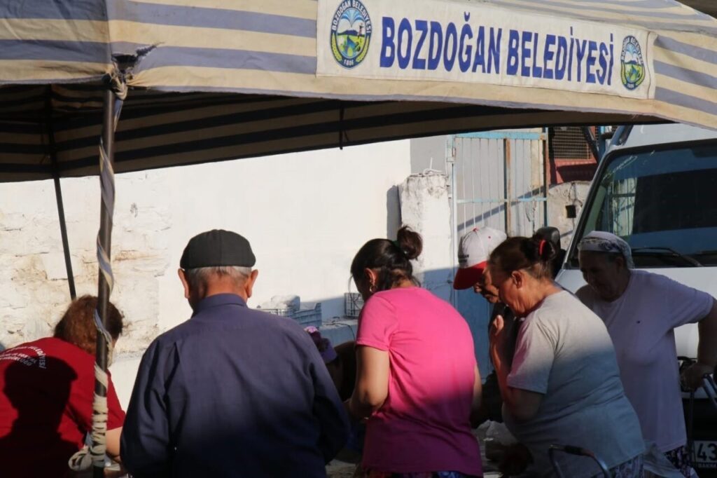 bozdogan belediyesinden asure ikrami 8ced4b3411c2