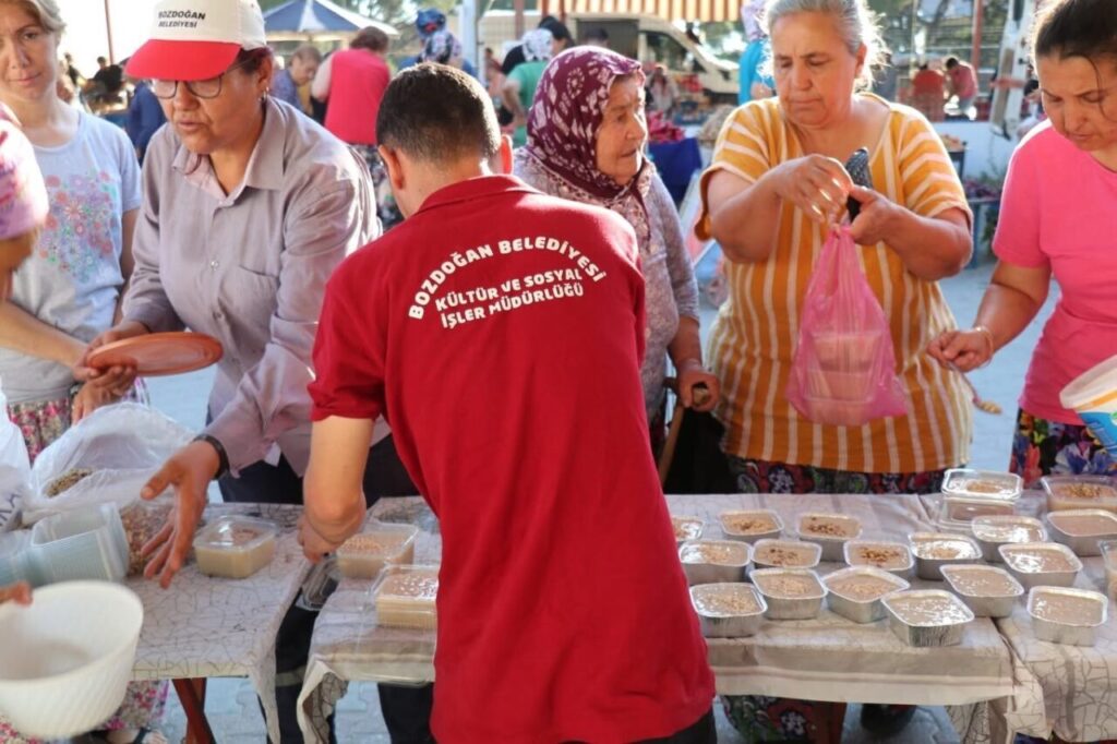 bozdogan belediyesinden asure ikrami e276b8ae8a2c