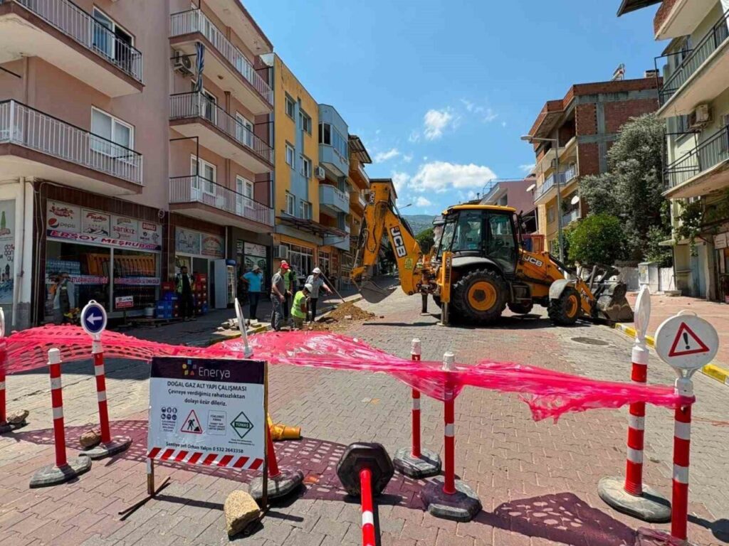 Bozdoğan’da doğalgaz için ilk kazma vuruldu 4 bozdoganda dogalgaz icin ilk kazma vuruldu 53b6953af01c