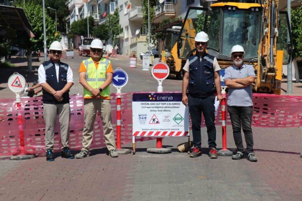 Bozdoğan’da doğalgaz için ilk kazma vuruldu 3 bozdoganda dogalgaz icin ilk kazma vuruldu afd01f59aa42