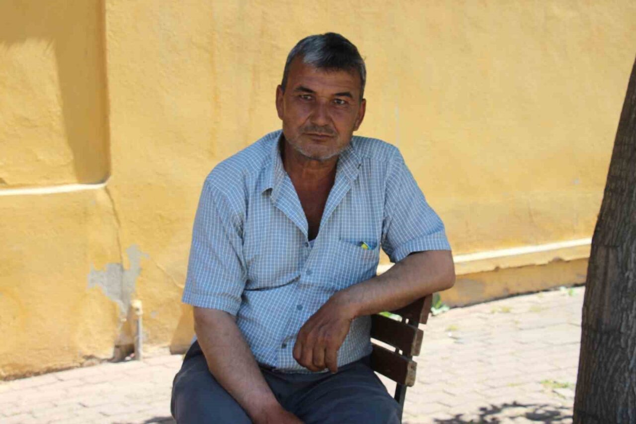 “Çalışmazsam ölürüm” diyerek gençlerin kolay para hevesini eleştirdi
