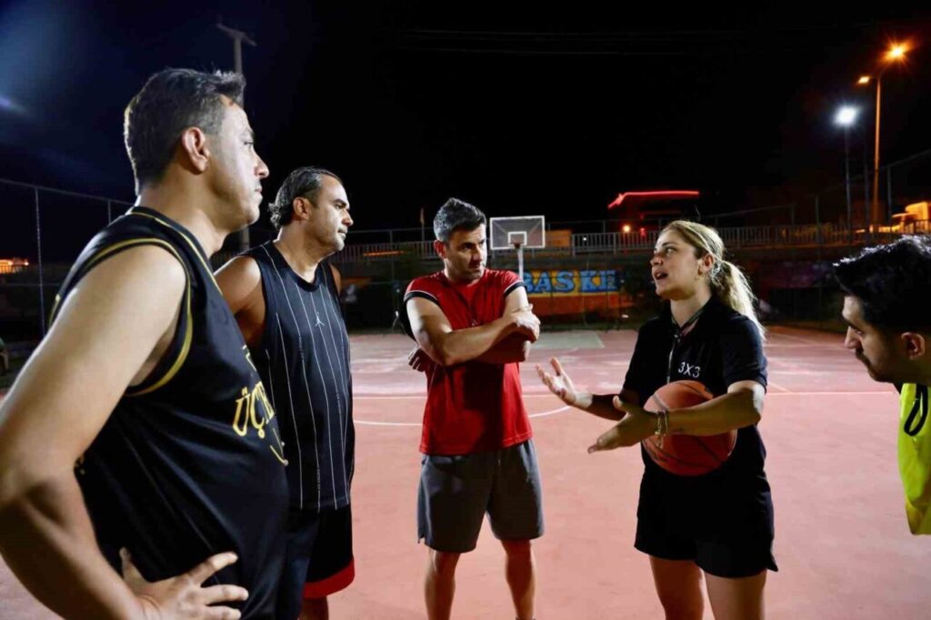 cinede sokak basketbol turnuvasi basladi 2923b0ebe173
