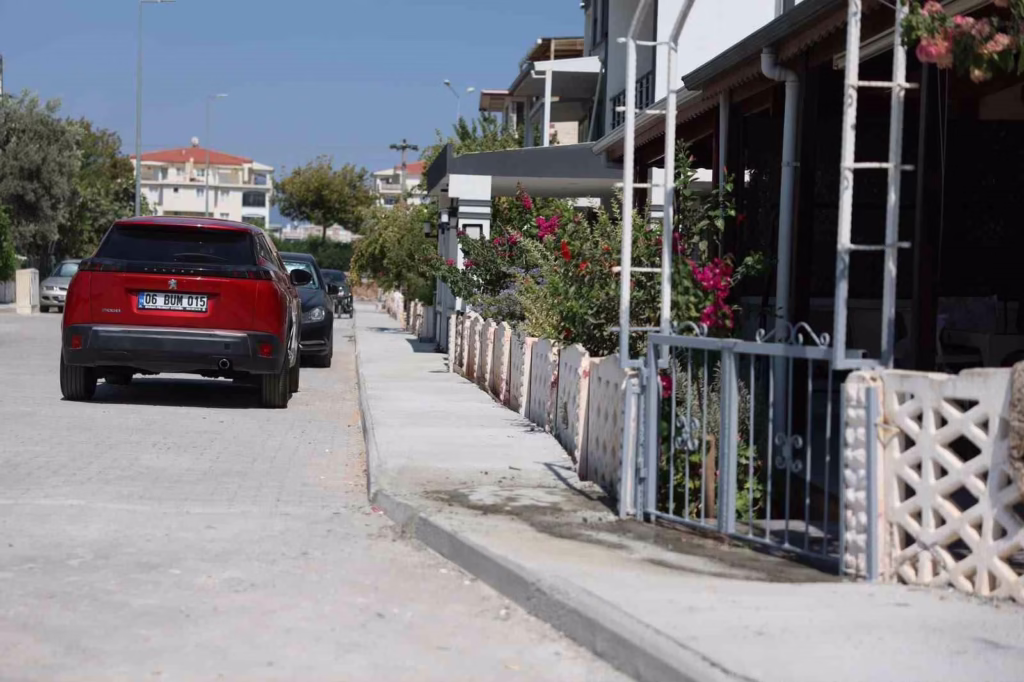 Didim Belediyesi ekipleri daha güvenli yaya ulaşımı için sahada 6 didim belediyesi ekipleri daha guvenli yaya ulasimi icin sahada 54f743553b90