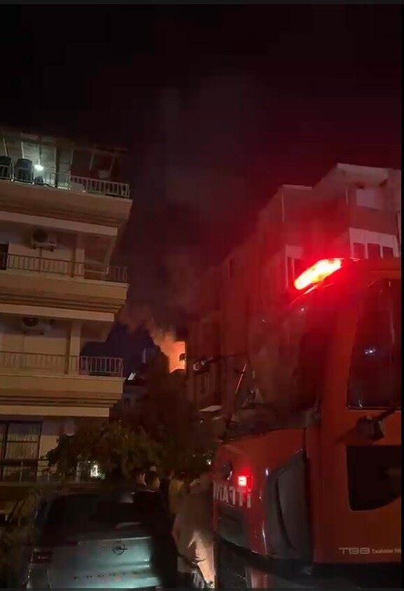 Didim’de ikamet yangını; yangın çıkan dairede maddi hasar oluştu