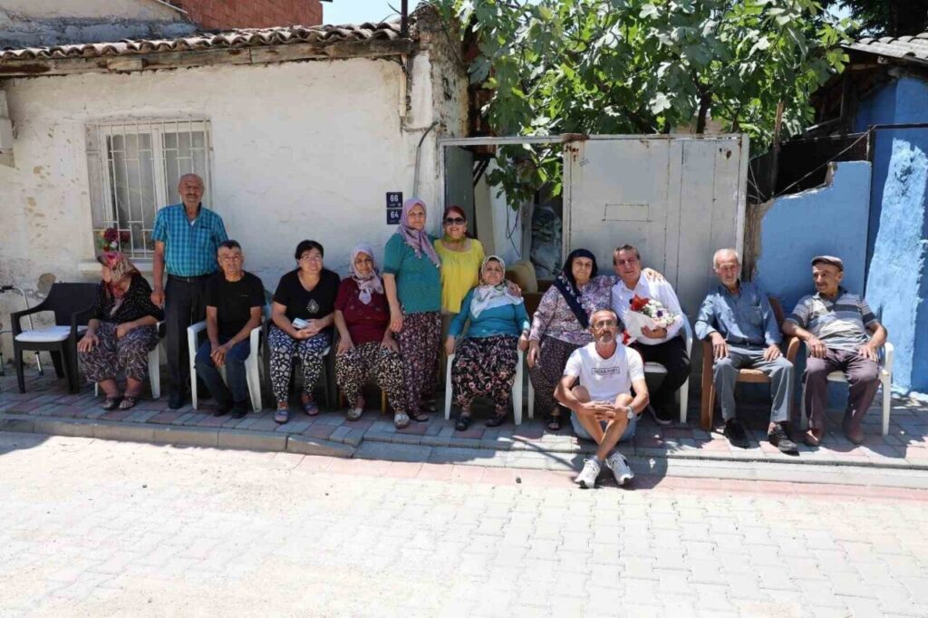 efeler belediyesi umurludaki 10 bin metrekarelik yola parke tasi doseyecek b0a1863107d2