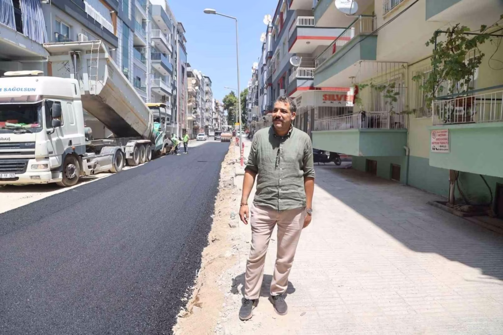 efeler belediyesinden albayrak caddesinde asfalt mesaisi ada902215eaf