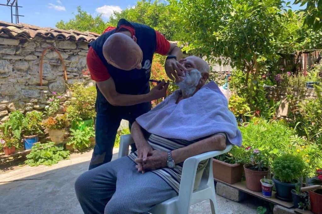 efeler belediyesinin evde bakim hizmetlerine talep artiyor c20492361f7c