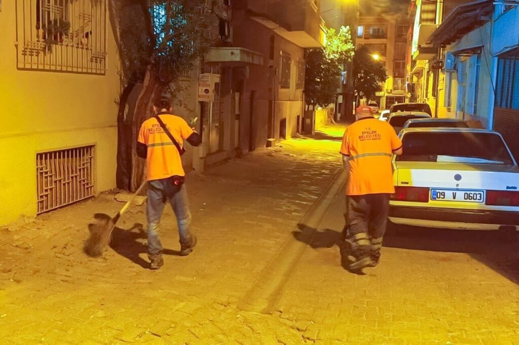 efelerde temizlik calismalari suruyor 068aa284c6f3