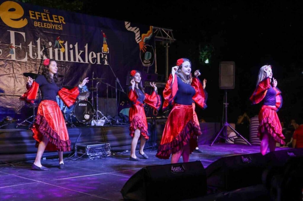 efelerde vatandaslar sanatla bulustu ee34e34d7428