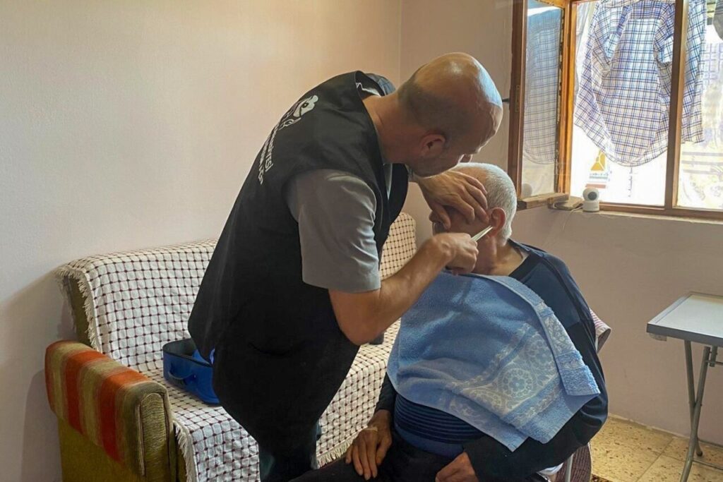 evde bakim hizmetleri ihtiyac sahiplerine umut oluyor 16ff967543a7