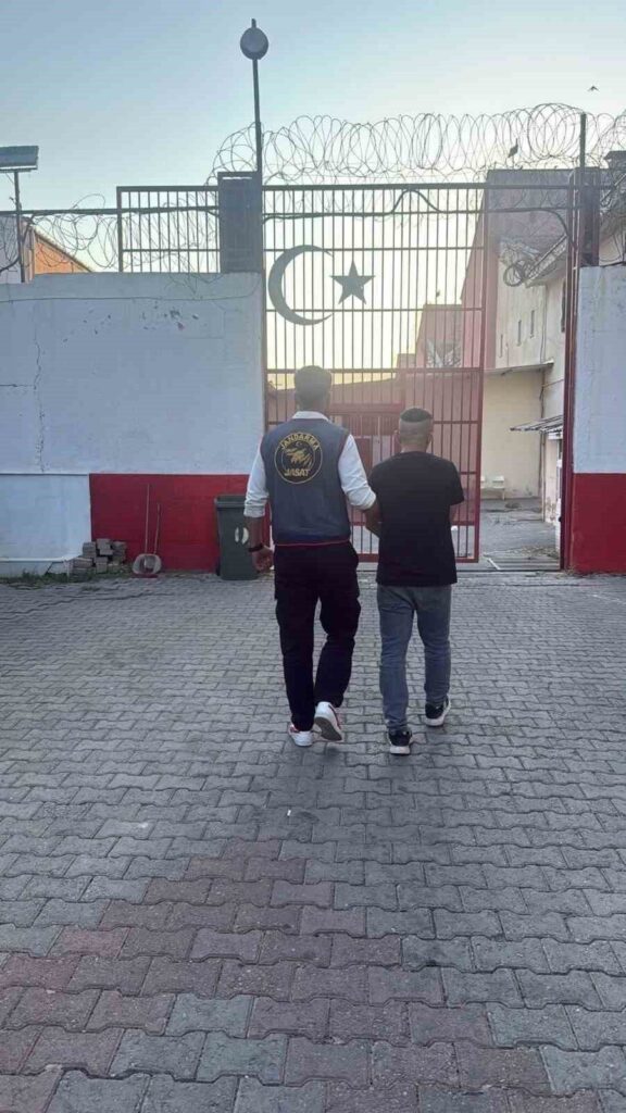 germencikte hirsizlik sucundan aranan hukumlu yakalandi bc3ad93d8697