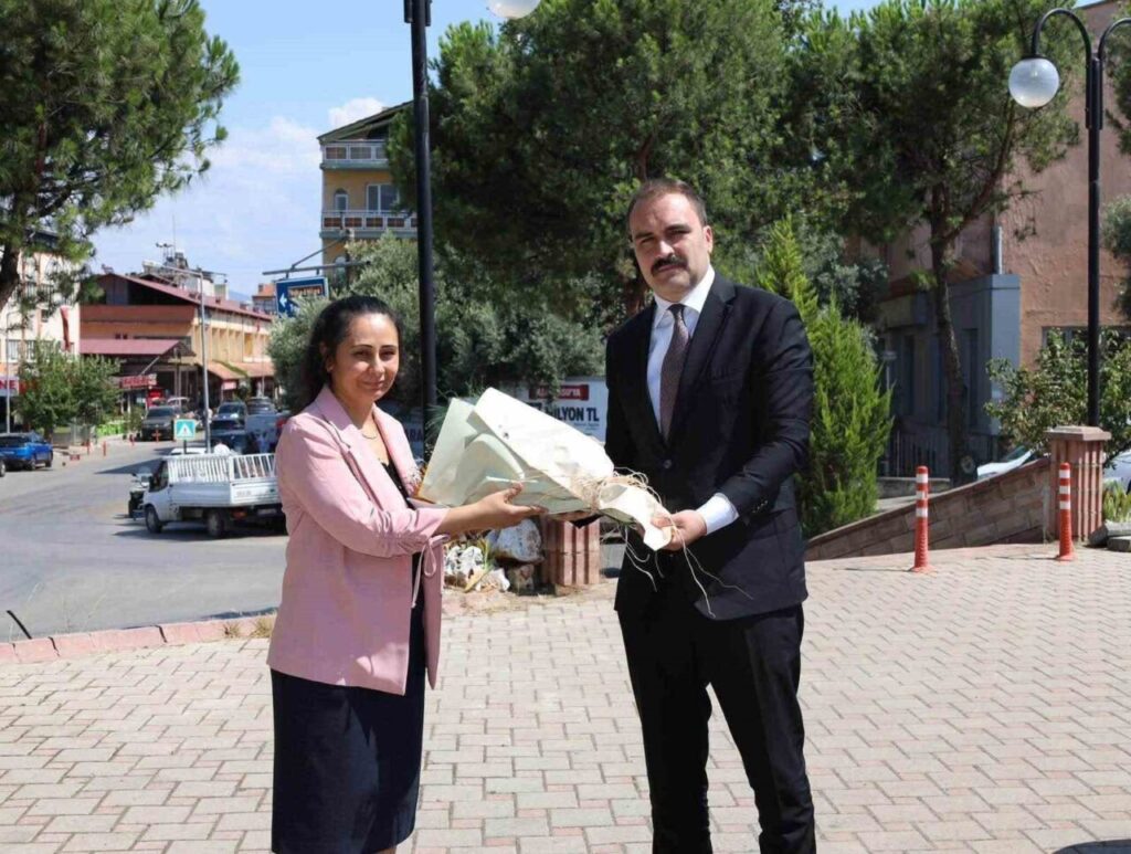 Karacasu Kaymakamı Battal görevine başladı 4 karacasu kaymakami battal gorevine basladi 460181e8947b