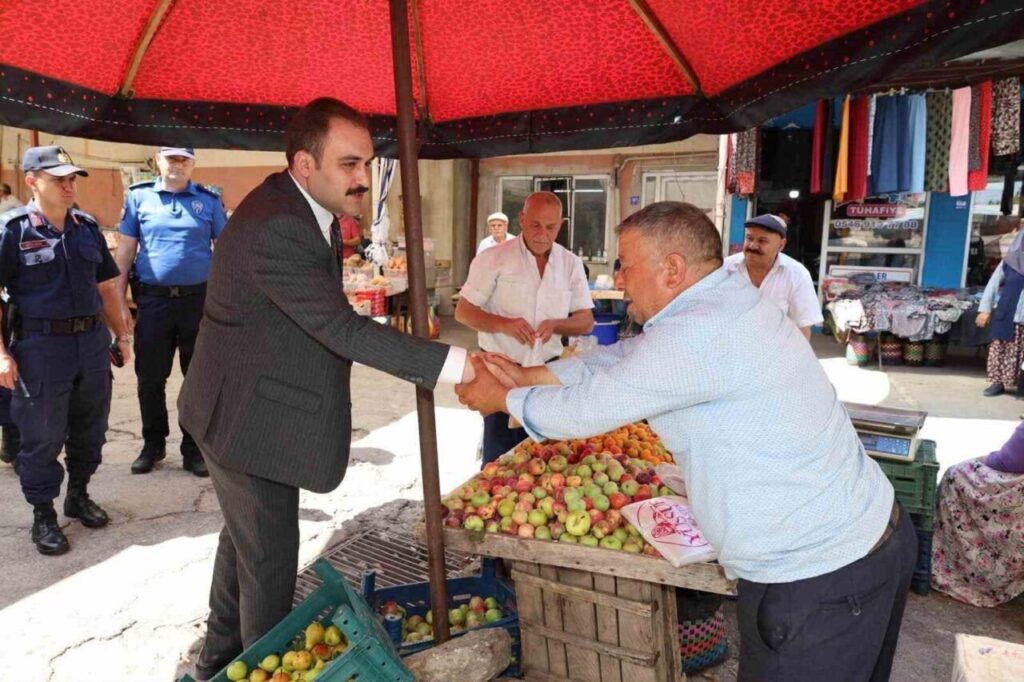 kaymakam battal pazarci esnafi ve vatandaslarla bulustu 9217af375701