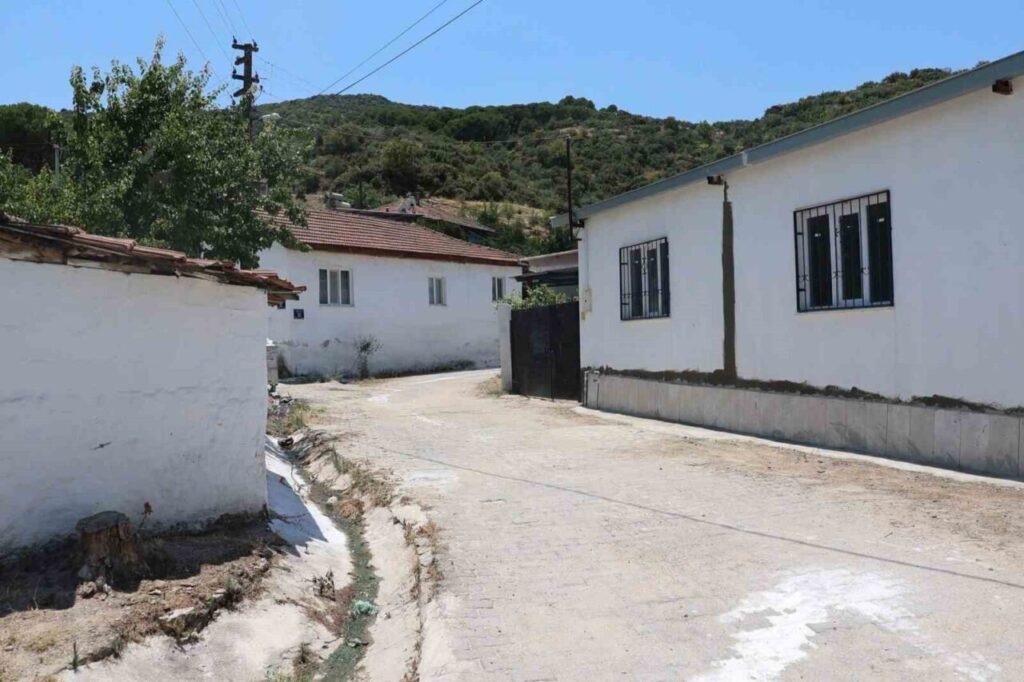 kocarli belediyesinden sahincilerde cevre mesaisi 126d8d1a7d5a