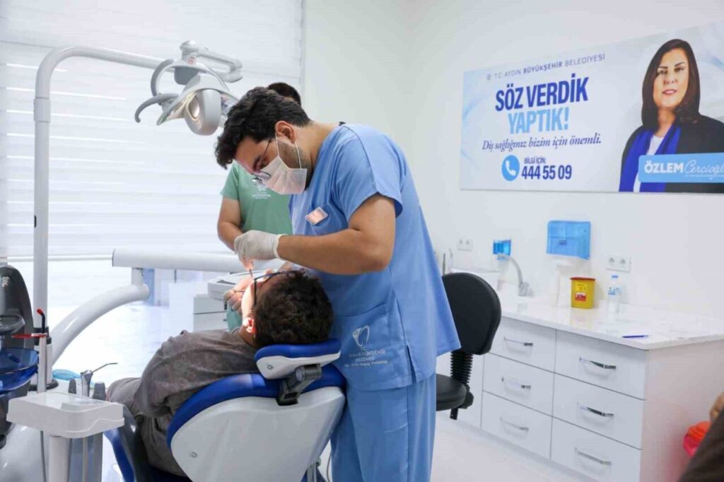Başkan Çerçioğlu'ndan Kuşadası'na müjde: Ağız Ve Diş Sağlığı Polikliniği hizmete başladı 4 kusadasi agiz ve dis sagligi poliklinigi hizmete basladi 9a9f21522c7c