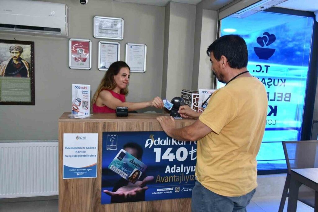 kusadasi kent lokantasinda 2 ayda 8 bin 852 kisiye yemek hizmeti 8d3a0f83e4e9