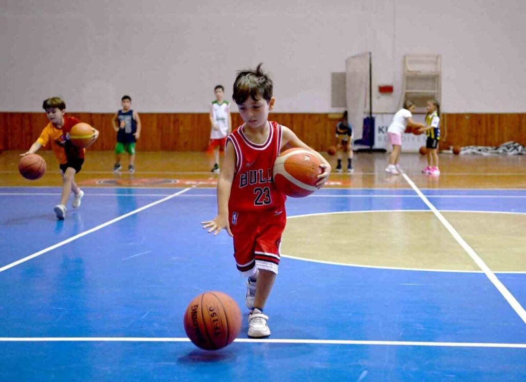 kusadasinda ucretsiz yaz spor okullari kapilarini acti 804a7a626218