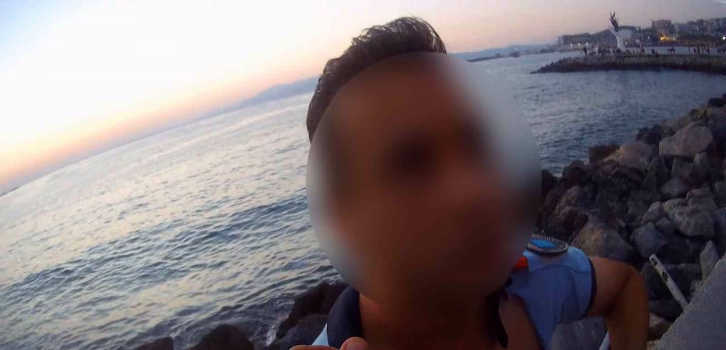 Kuşadası’nda zabıta memurunu darbeden 2 kadın dilenci tutuklandı 2 kusadasinda zabita memurunu darbeden 2 kadin dilenci tutuklandi 651b458ceaf4
