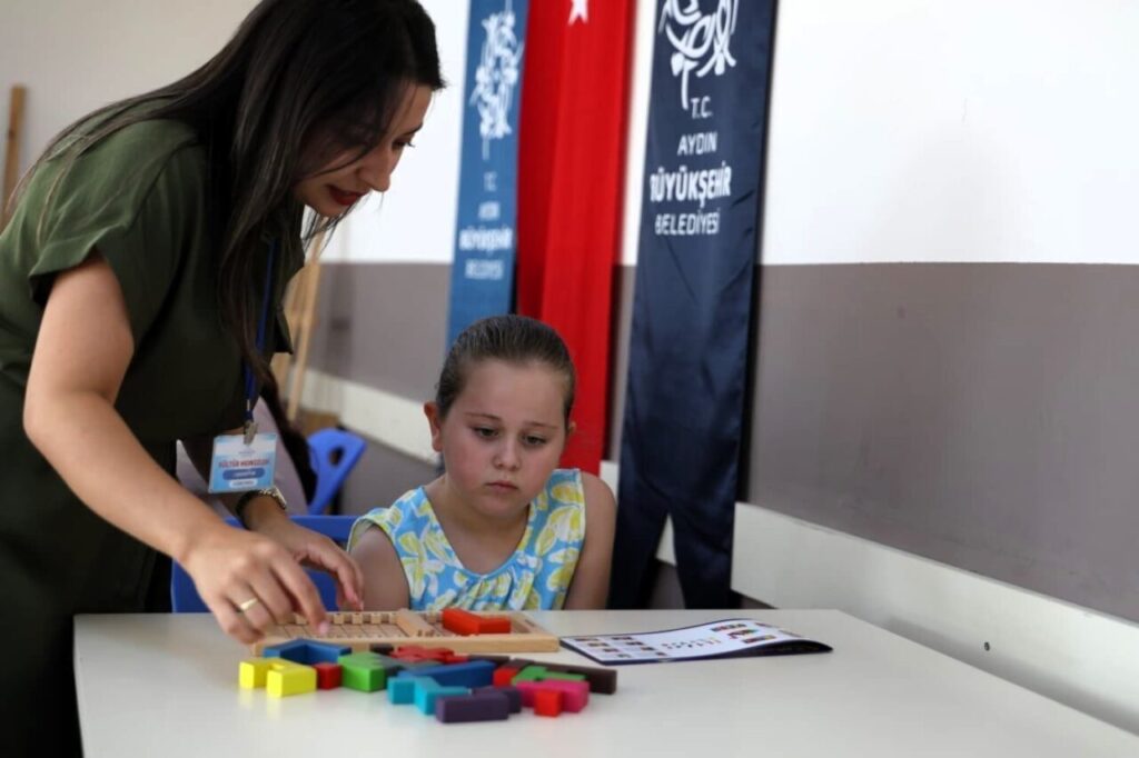 minikler akil oyunlariyla hem egleniyor hem ogreniyorlar 4fac5cfafb6e