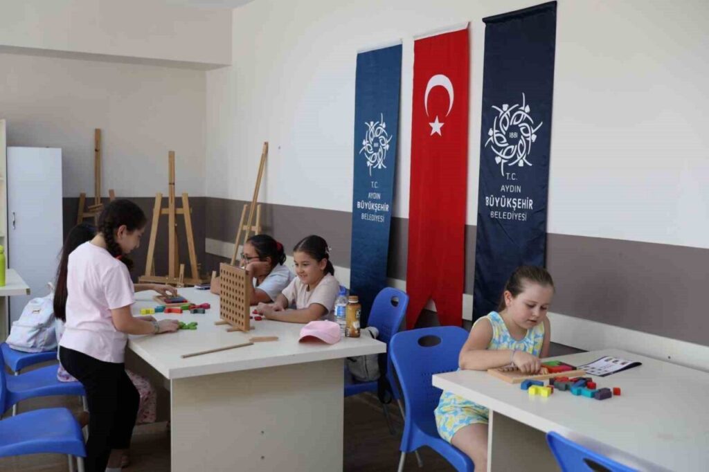 minikler akil oyunlariyla hem egleniyor hem ogreniyorlar 5ef62b5b1fe5