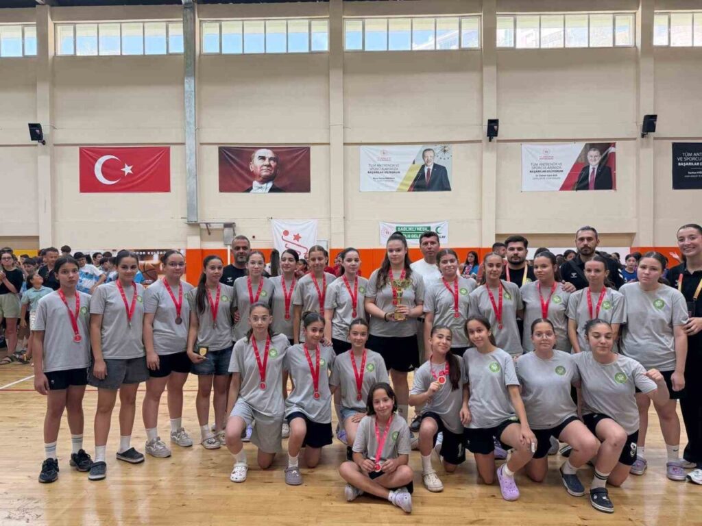 minikler hentbol turkiye sampiyonasi kusadasinda tamamlandi 4f1bddd5a258