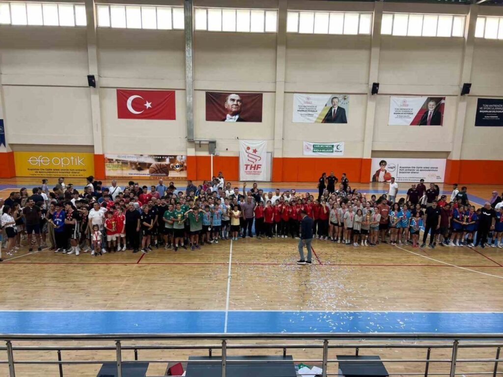 minikler hentbol turkiye sampiyonasi kusadasinda tamamlandi 8db9f7a56554
