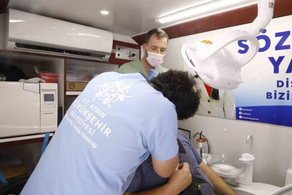 mobil dis klinikleri germencik ve kocarlida vatandaslarla bulustu 9bfda1ee9cb6