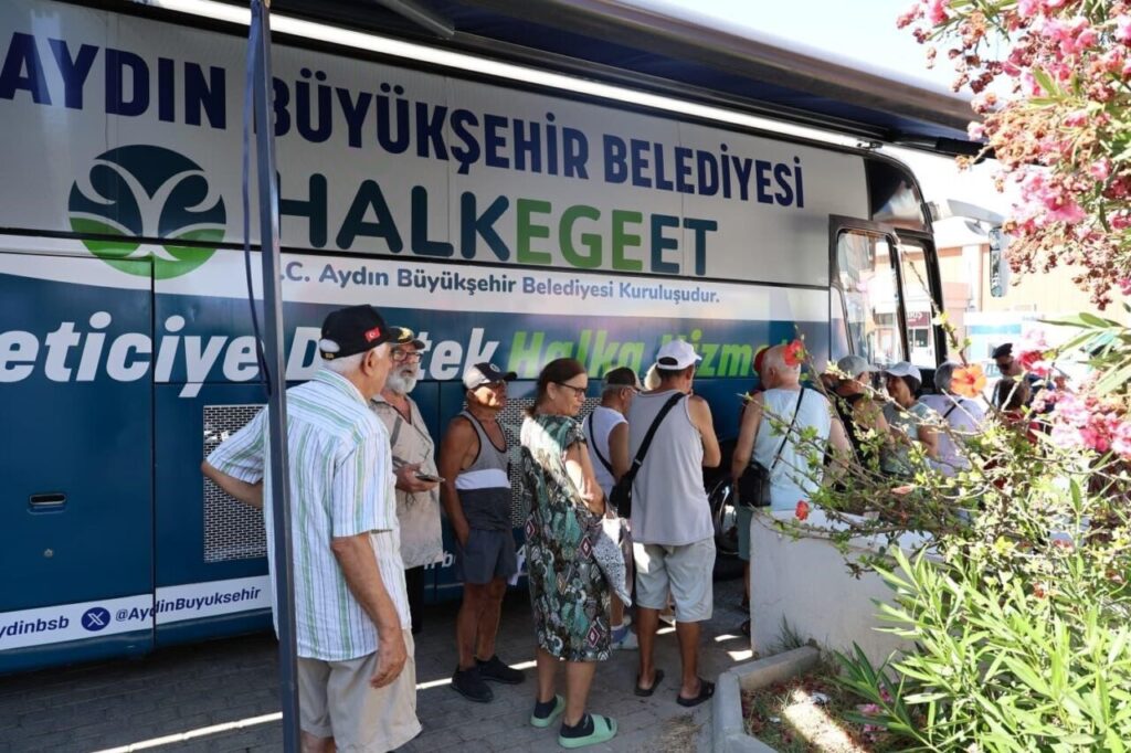 mobil halk ege et akbukte vatandaslardan yogun ilgi gordu 7fc29846b588