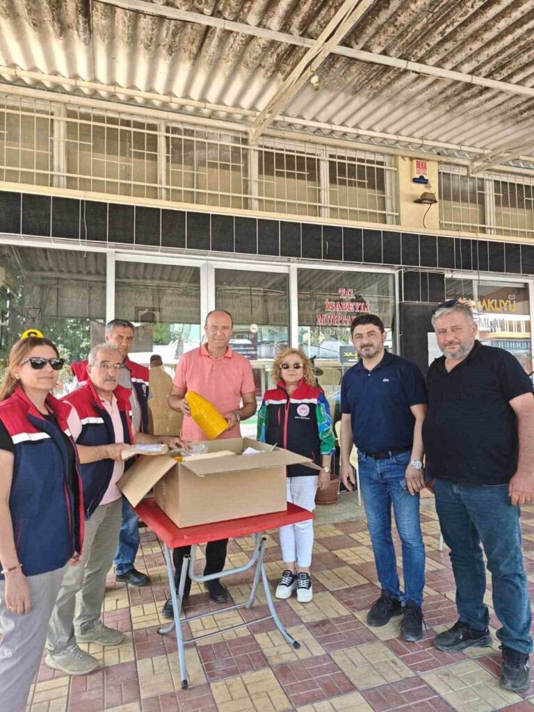 nazillide 2 bin 500 akdeniz meyve sinegi tuzagi dagitildi c31237b20263