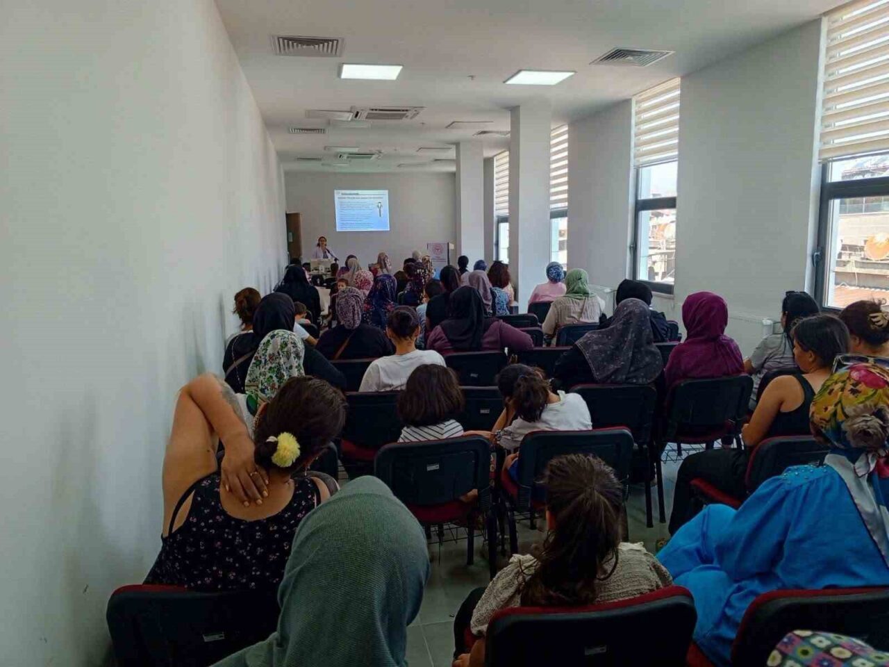 Nazilli’de kadınlara yönelik eğitim verildi 17 Nazilli’de kadınlara yönelik eğitim verildi