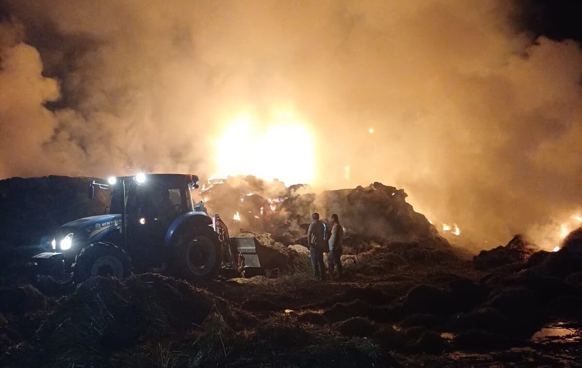 Aydın’da saman balyaları alev topuna döndü