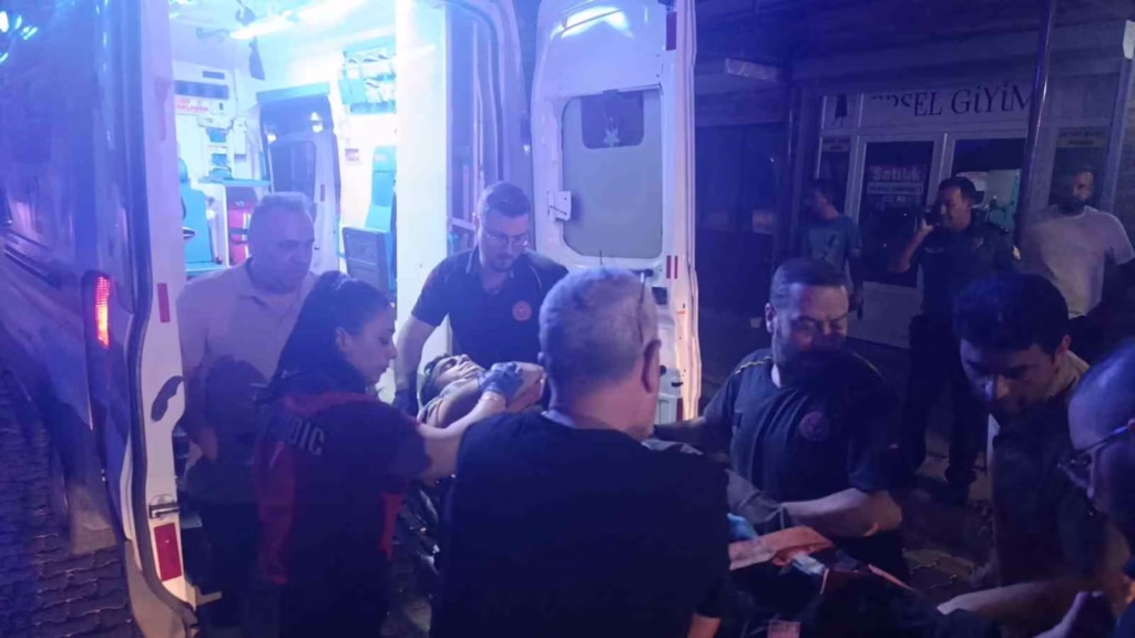 sokede nefes kesen kovalamacada aranan sahis polisin elinden kacti c2a7cbf5e18b
