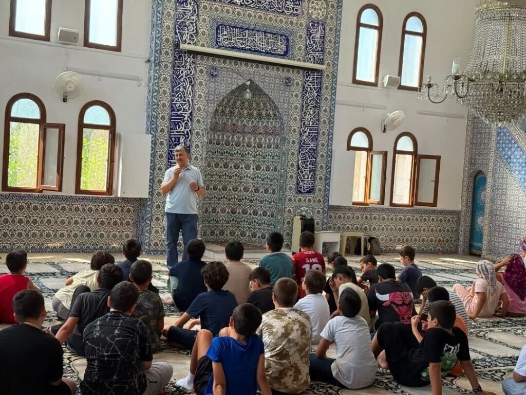sokede yaz kuran kurslarinda degerler egitimi seminerleri devam ediyor 1ea37c7c774a