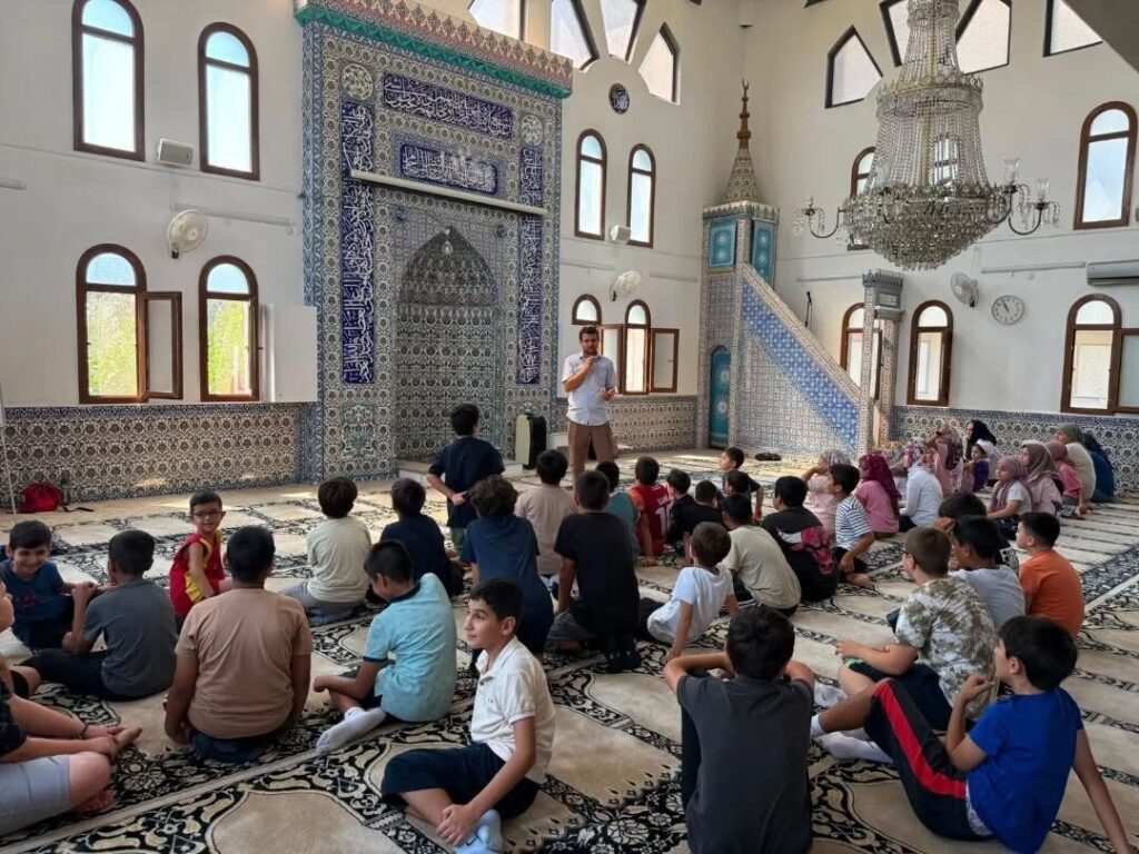 sokede yaz kuran kurslarinda degerler egitimi seminerleri devam ediyor c8e903acf224