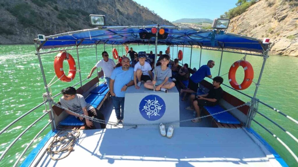 tarih ve doga arapapisti kanyonunda bulusuyor 2033bd8a532d
