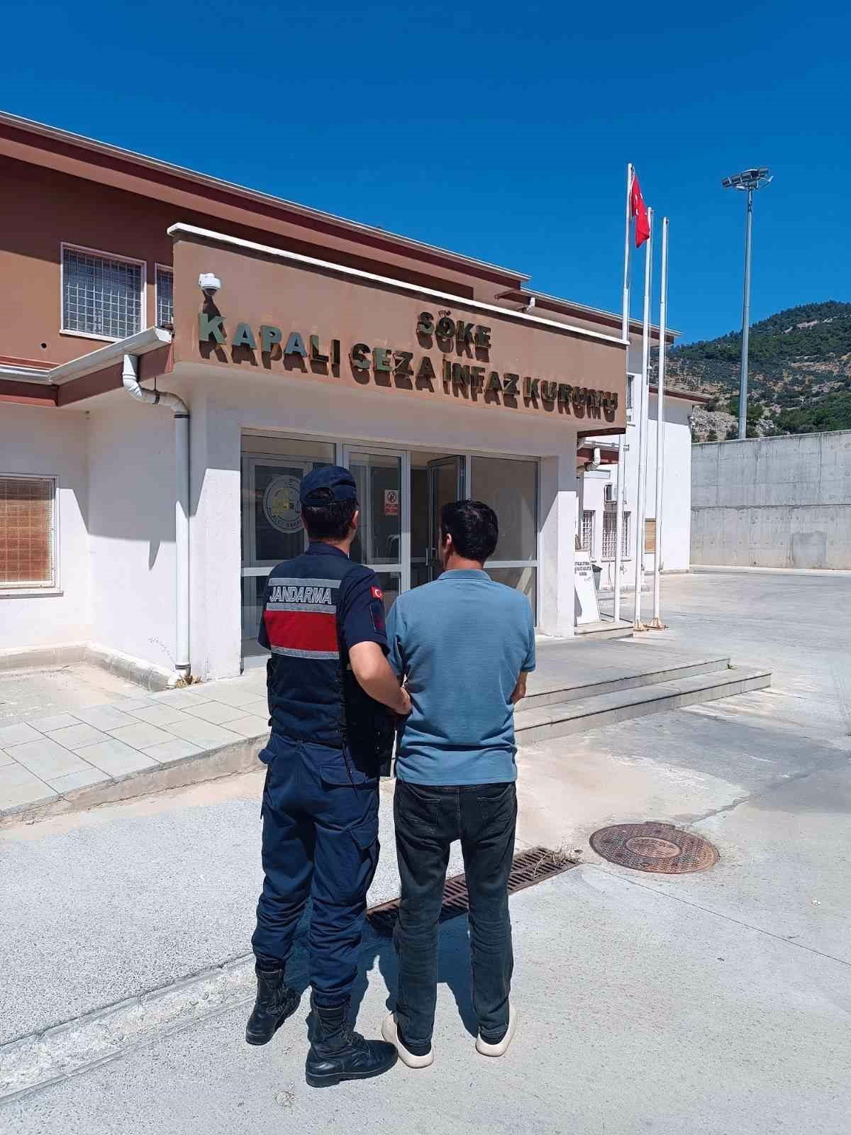 Uyuşturucu suçundan aranan şahıs Söke’de yakalandı