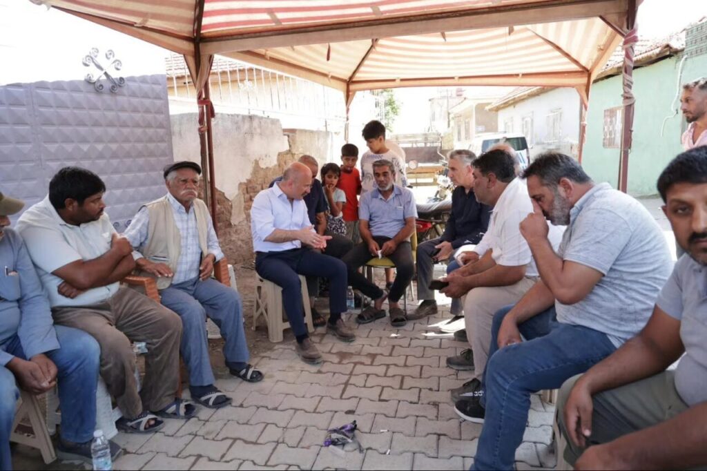 vali varol acili ailelerle gorustu fbfd3a02ac27