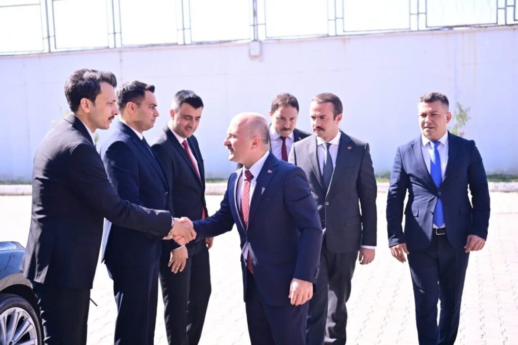 vali varol geri gonderme merkezinde incelemelerde bulundu ef66f56ec823