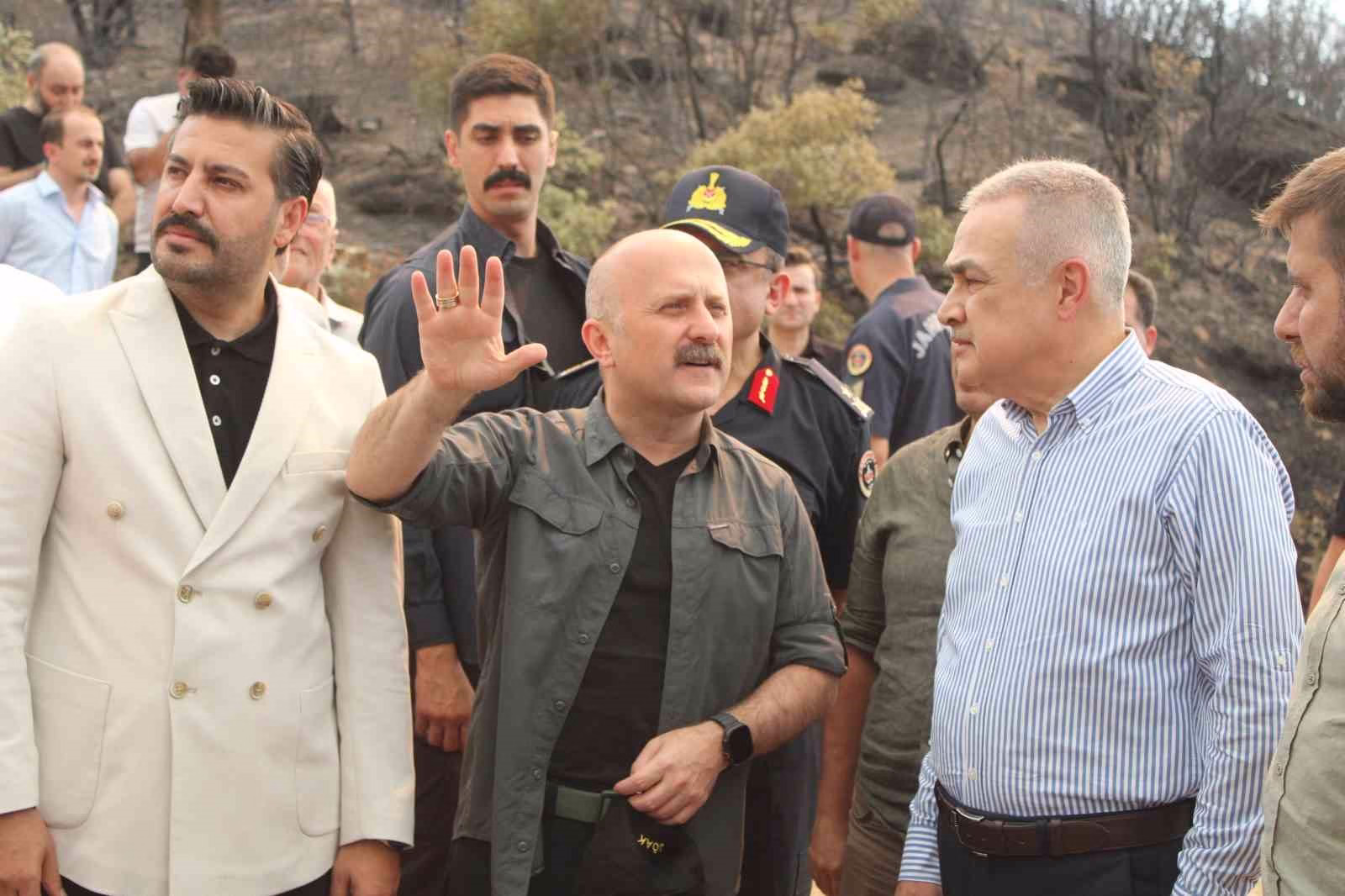 Vali Varol: “Yangını tamamen kontrol altına almak için 805 personel sahada görev yapıyor”