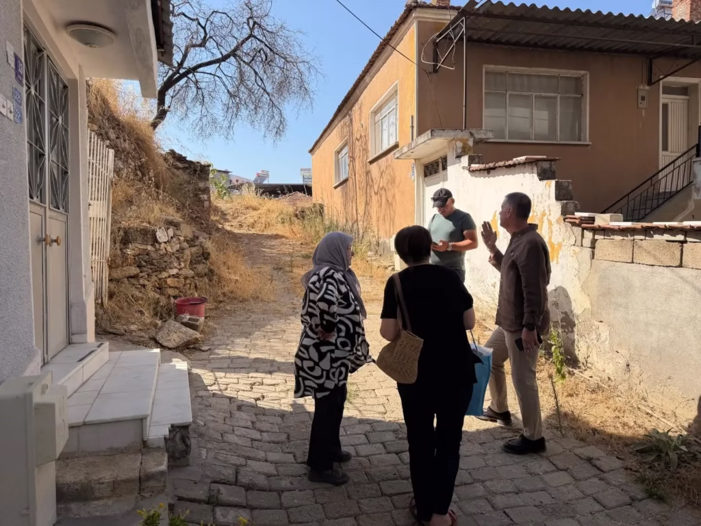 yenipazarda eskiyen yollar modern gorunume kavusuyor e628b006a82d