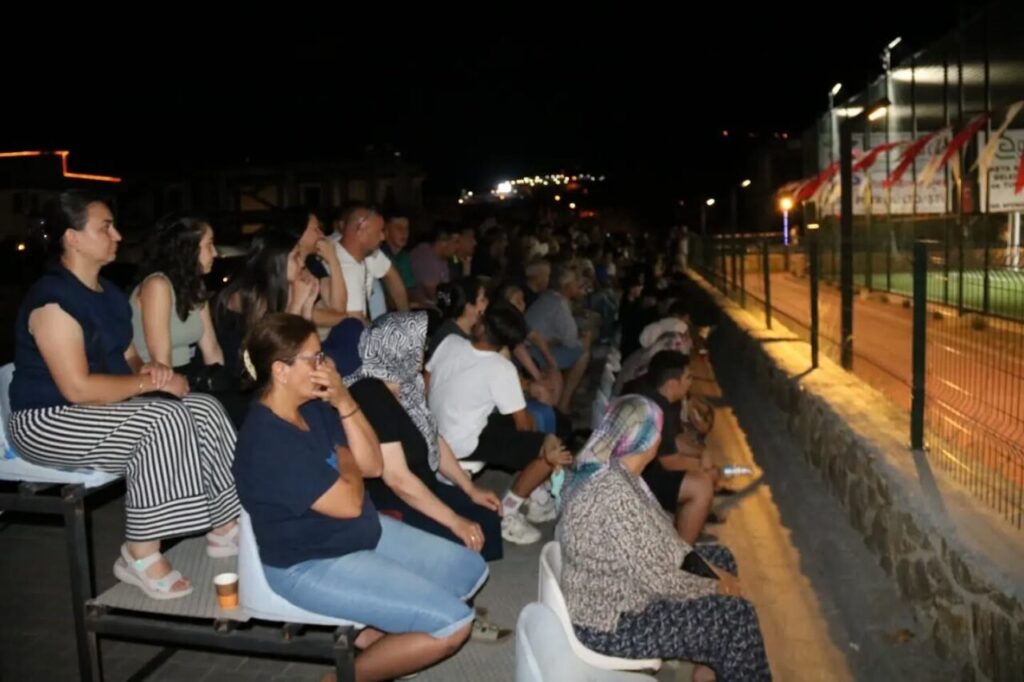 yenipazarda mahmut oz hali saha turnuvasi basladi 98d9fcb02937
