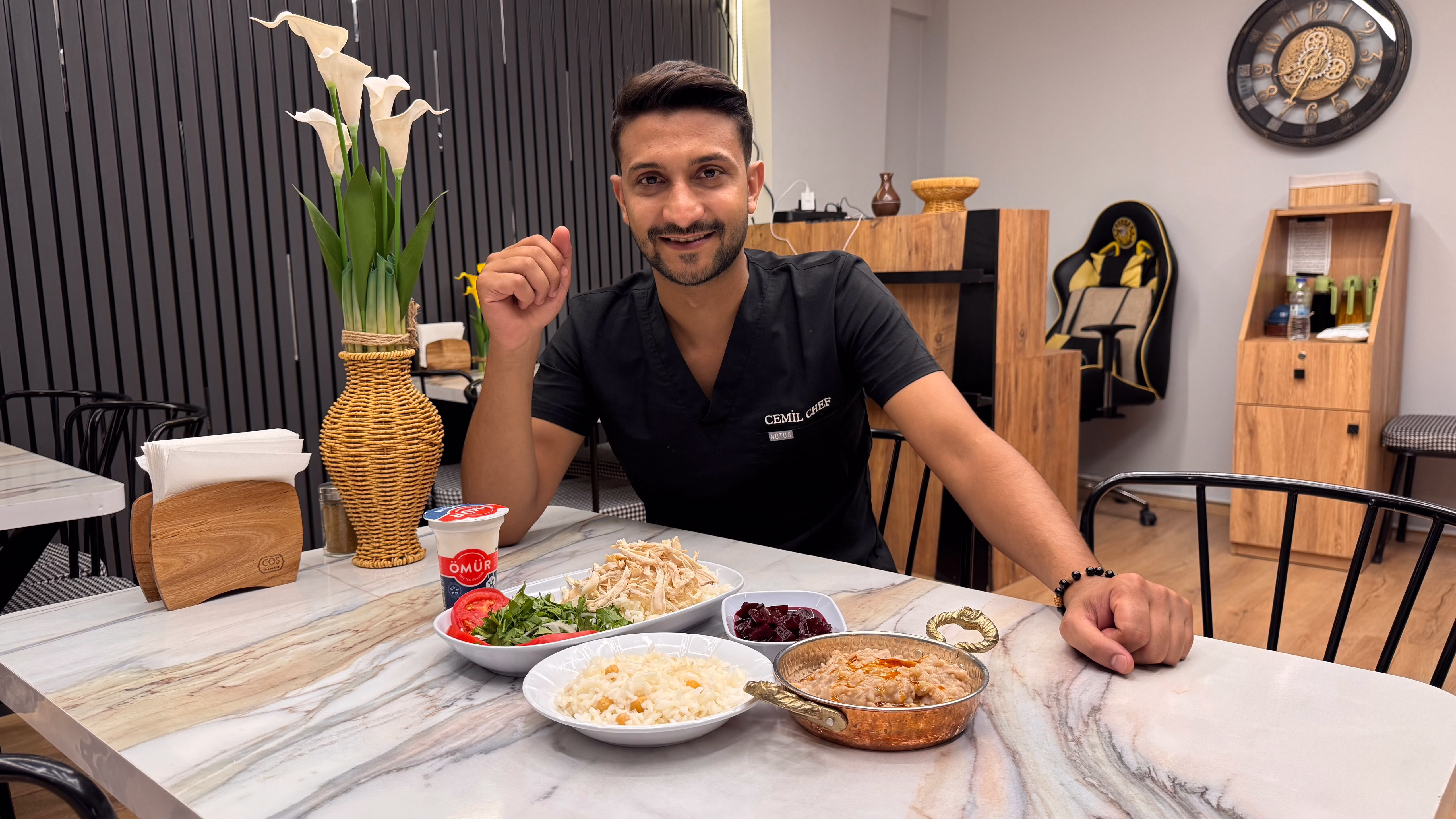 Cemil Usta’da Lezzet Durağı Değişmiyor: Sırada Karacasu Keşkeği!