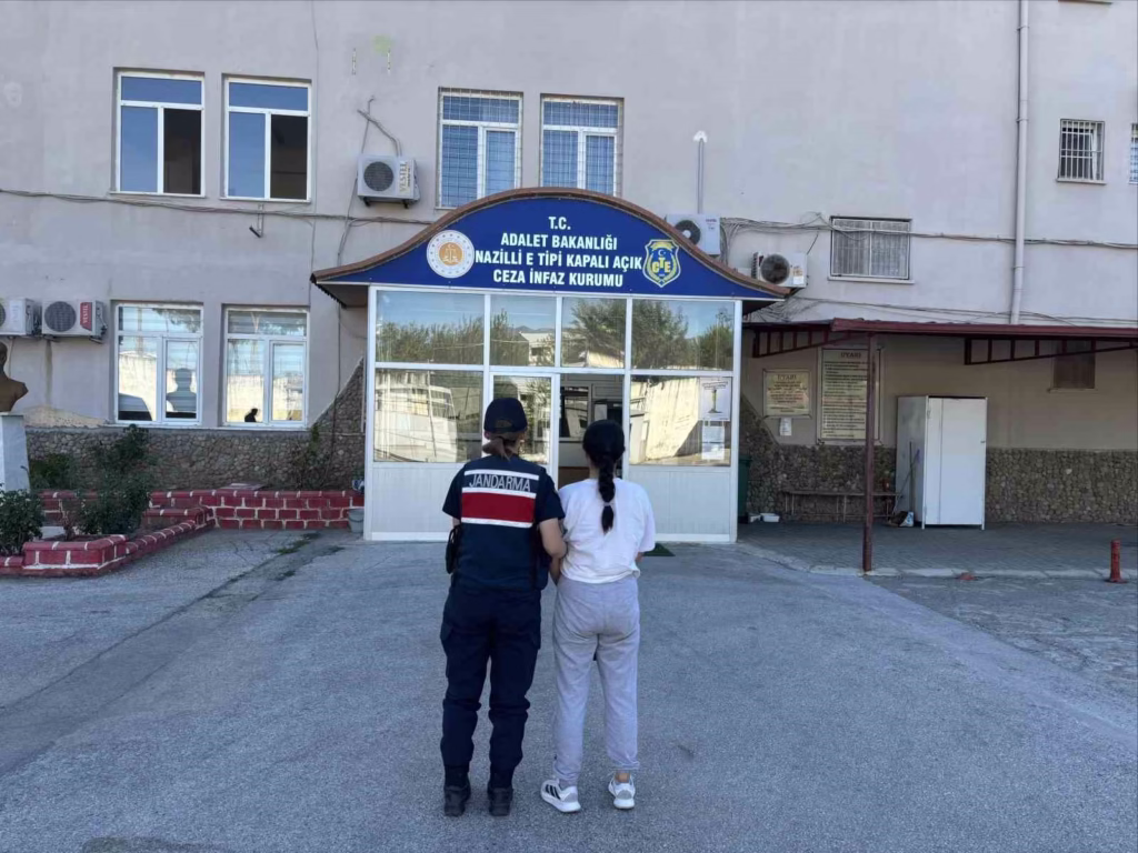 26 yasinda hapis cezasiyla aranan genc kiz nazillide yakalandi 1494709634b6