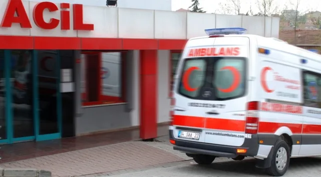 Kuşadası’nda telefon tartışması kanlı bitti: 14 yaşındaki kız yaralandı!