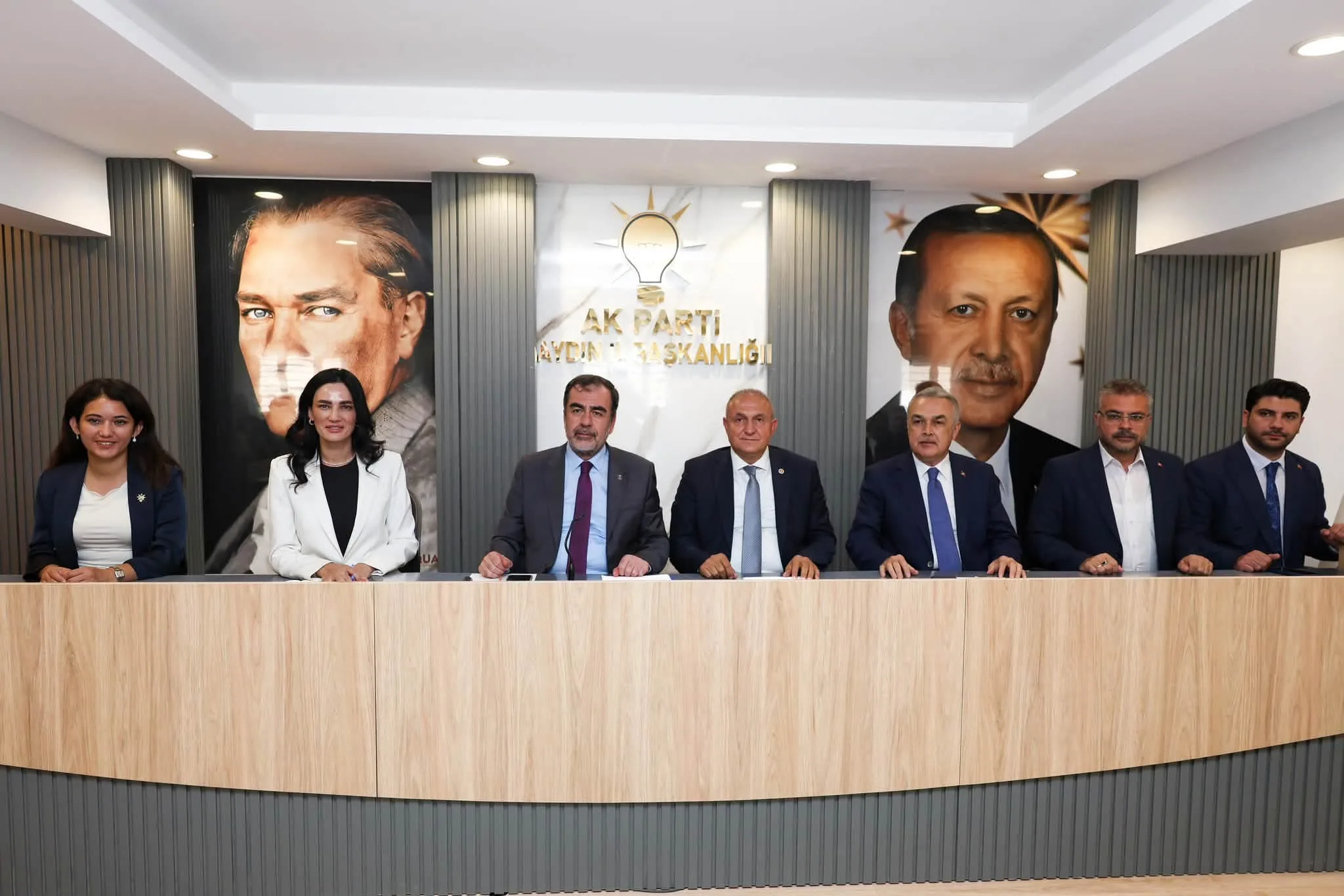 AK Parti Aydın’da Ömer Karakaş ile ilk toplantı