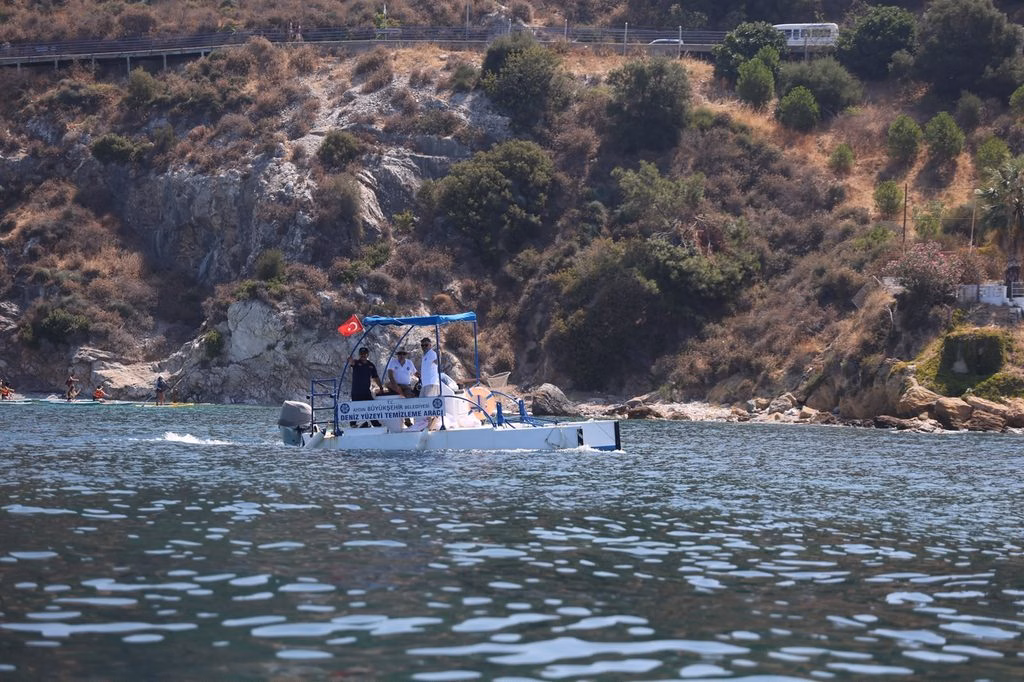 KUŞADASI’NDA DİP TEMİZLİĞİ 4 FOTO 3 1