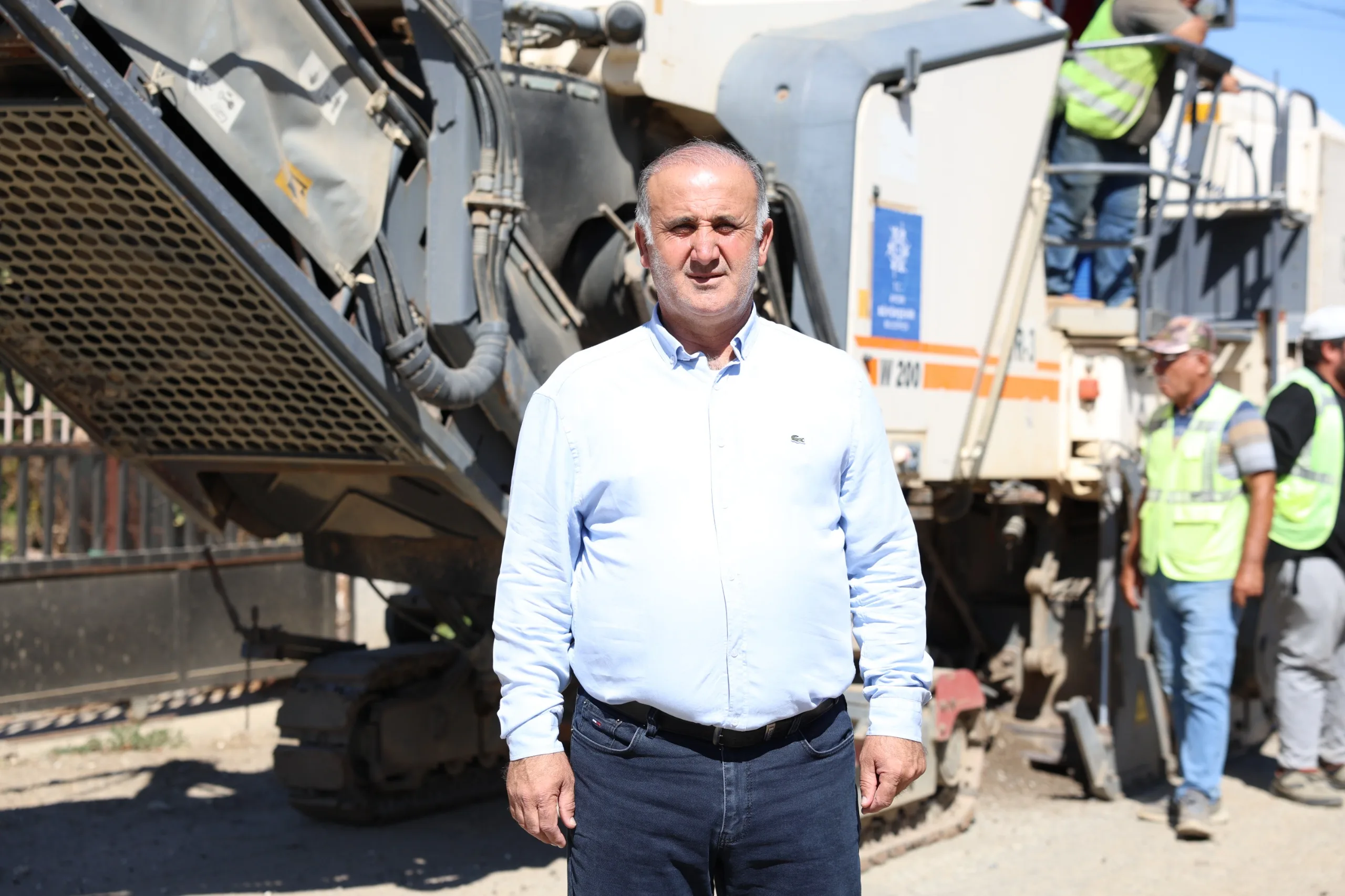 İNCİRLİOVA’DA GÜÇLÜ İŞ BİRLİĞİ HİZMETE DÖNÜŞÜYOR: KARABAĞ YOLU YENİLENİYOR