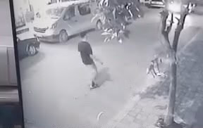 Aydın'da motosiklet hırsızlığı: Güvenlik kamerasına yakalandı 2 WhatsApp Image 2026 08 20 at 09.44.56