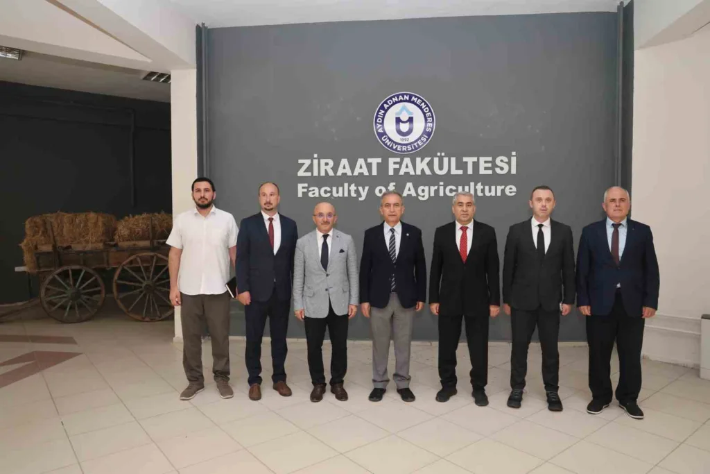 adu rektoru kent ziraat fakultesinde incelemelerde bulundu 017236d0ce90